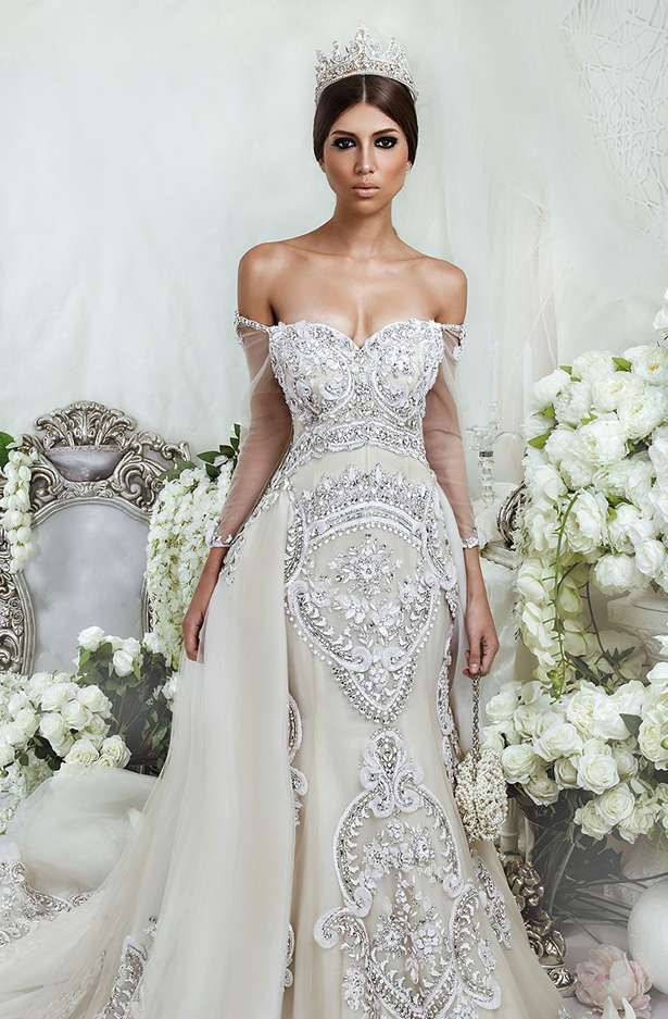 Designer Spaghetti Strap Sequin Top Spaghetti Strap Wedding Dress With  Tulle And Sweep Train Fashionable A Line Bridal Gown From Classicalforever,  $164.48 | DHgate.Com